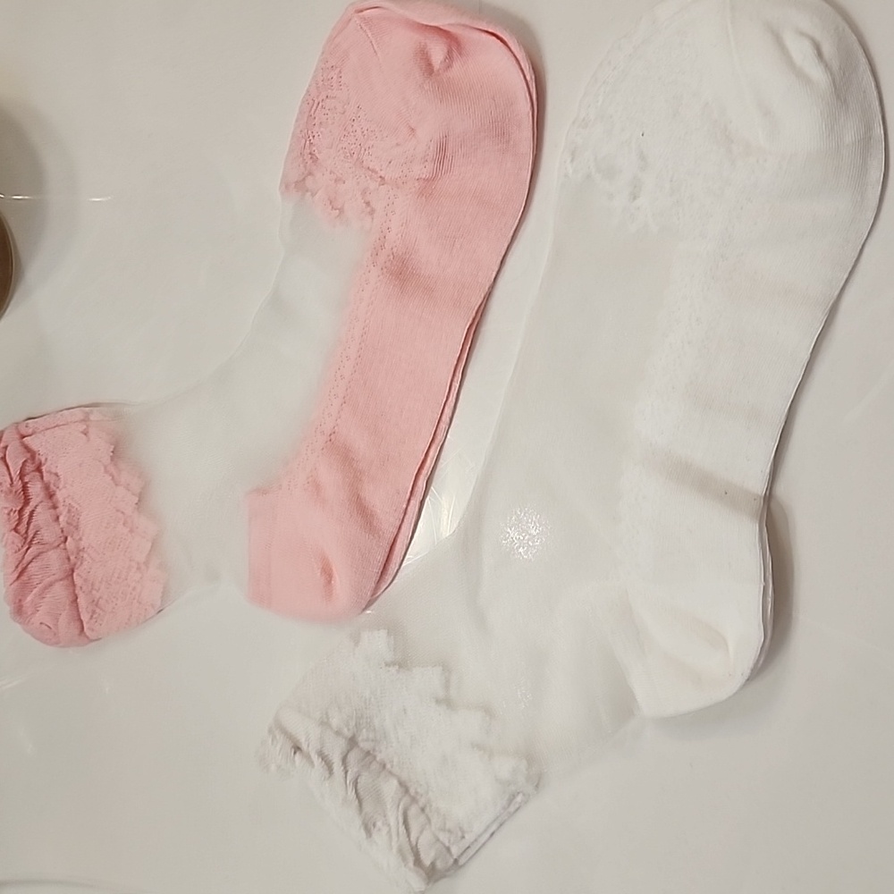 NEW 5 Pairs Of Floral/Lace Thin Nylon Short Socks - Picture 2 of 3